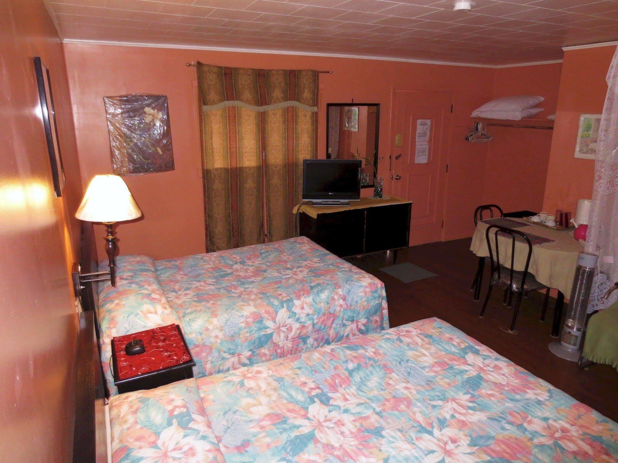 Four Seasons Motel Катскілл Екстер'єр фото